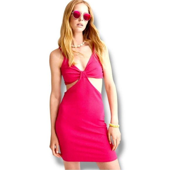 H&M Dresses & Skirts - H&M Bold Fuchsia Sleeveless V-Neck Side Cutouts Ribbed Textured Mini Dress